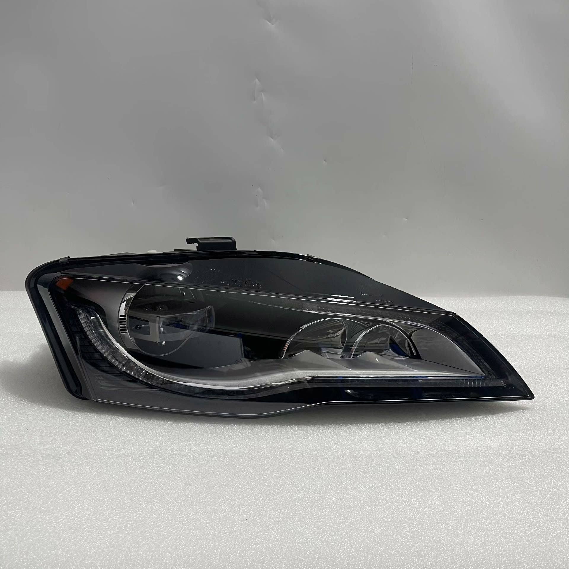 สีขาวอบอุ่น