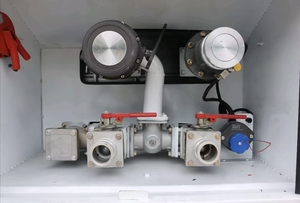 Châssis de véhicule spécial HOWO 4x2 d'occasion de 5 tonnes avec réservoir d'huile 15001-30000L |   Système de manutention de carburant diesel préconfiguré (150-250 ch) 41-50t - Product Image 4