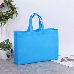 <span class=keywords><strong>Sac</strong></span> fourre-tout cadeau réutilisable personnalisé respectueux de l'environnement <span class=keywords><strong>Sac</strong></span> à provisions non tissé en PP avec logo <span class=keywords><strong>Sac</strong></span> non tissé personnalisé - Product Image 4