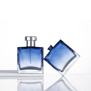 Venta al por mayor 30ML 50ML Flat Square Black Gradient Blue Mens Botella de perfume vacía con tapa - Product Image 4