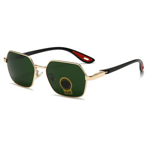 <span class=keywords><strong>Gafas</strong></span> <span class=keywords><strong>de</strong></span> Sol Polarizadas UV380 <span class=keywords><strong>de</strong></span> Alta Calidad con Montura <span class=keywords><strong>de</strong></span> Metal y Cristal, Moda Verano 2026, Unisex, Gran Venta, <span class=keywords><strong>Gafas</strong></span> para Viajes y Conducción 3719 - Product Image 6