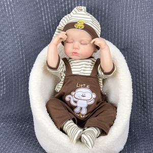 HYrebornbaby Muñeca <span class=keywords><strong>Reborn</strong></span> de 18 Pulgadas, Regalo Infantil, Muñeca de Simulación de Plástico <span class=keywords><strong>con</strong></span> <span class=keywords><strong>Ojos</strong></span> <span class=keywords><strong>Cerrados</strong></span> para Niños - Product Image 3