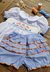 Ensemble de pyjama pour filles en gros, boutique d'été, smocké à la main, broderie de sirène, bleu vichy, short à volants, vêtements de nuit - Product Image 5