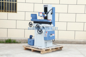 The M618 Surface Grinding Machine Offers Exceptional Precision And A Smooth <b>Mirror</b> Finish For All Your Metalworking Needs - Product Image 3