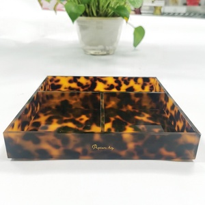 Thân thiện với môi Tortoiseshell <span class=keywords><strong>Acrylic</strong></span> kẹo khay với ngăn và Divider ecanlon thương hiệu SGS/ROHS chứng nhận thiết kế hiện đại - Product Image 2