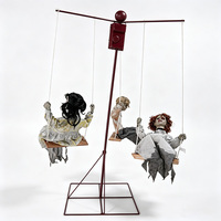 Fantôme Animatronique Balançant d'Halloween pour Adulte avec Son et Lumière, Décoration Horreur pour Maison Hantée, Batterie Rechargeable, Acier et Plastique