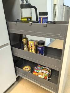 Cestello Estraibile Moderno per Armadio, Massimizza l'Accessibilità degli Oggetti, Cestello Scorrevole da <span class=keywords><strong>Cucina</strong></span> a 3 Livelli, Organizzatore in Metallo per <span class=keywords><strong>Dispensa</strong></span>, 1 Anno di Garanzia - Product Image 4