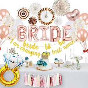 Kit de fournitures pour fête de future mariée, décorations pour enterrement de vie de jeune fille avec ballons de fête, bannière et écharpe « Future Mariée », et pompon pour bague - Product Image 1