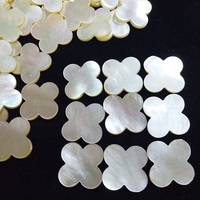 Fabrik preis Top Qualität Natura Weiß MOP Lucky Four Leaf Clover Natürliche Perlmutt steine Blumen schnitt