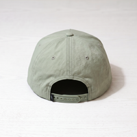 Gorra Deportiva OEM Personalizada de 5 Paneles con Logotipo Bordado, de Nailon, Sin Estructura, con Cierre a Presión, Ligera y Resistente al Agua