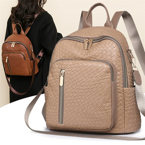 <span class=keywords><strong>Sac</strong></span> <span class=keywords><strong>à</strong></span> <span class=keywords><strong>dos</strong></span> <span class=keywords><strong>carré</strong></span> vintage de luxe pour <span class=keywords><strong>femme</strong></span> en PU imperméable avec fermeture éclair et bandoulière arquée pour usage quotidien et universitaire - Product Image 1