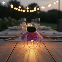 Luces Solares Colgantes para Exteriores, Lámpara Colgante de Metal Impermeable con Forma de Flor, Linterna Solar Decorativa para Jardín y Patio