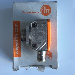 Un capteur de proximité IFM New OGE280 en boîte - Product Image 5