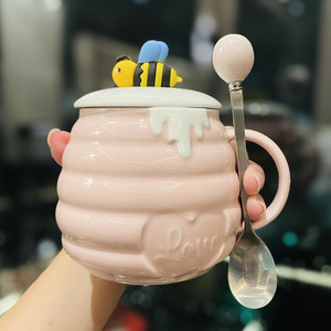 Botu Creative <strong>Bee</strong> Milk <strong>Mug</strong> Cup for Coffee Cups Free Shipping Cute <strong>Mugs</strong> Original Breakfast Cups Ceramics &amp; Pottery Christmas Tea - Product Image 2