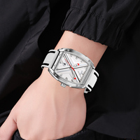 Montre à quartz carrée Skmei 9364 pour homme avec verre cristal, aiguilles, bracelet en gel de silice, étanche 10m, style affaires, motif dessin animé, antique