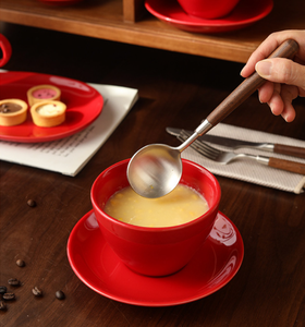 Juego de Taza y Platillo de Porcelana Roja Clásica, Ecológico, Apto para Lavavajillas, Taza de Café Espresso Italiana, Función Latte Art, Personalizable - Product Image 5