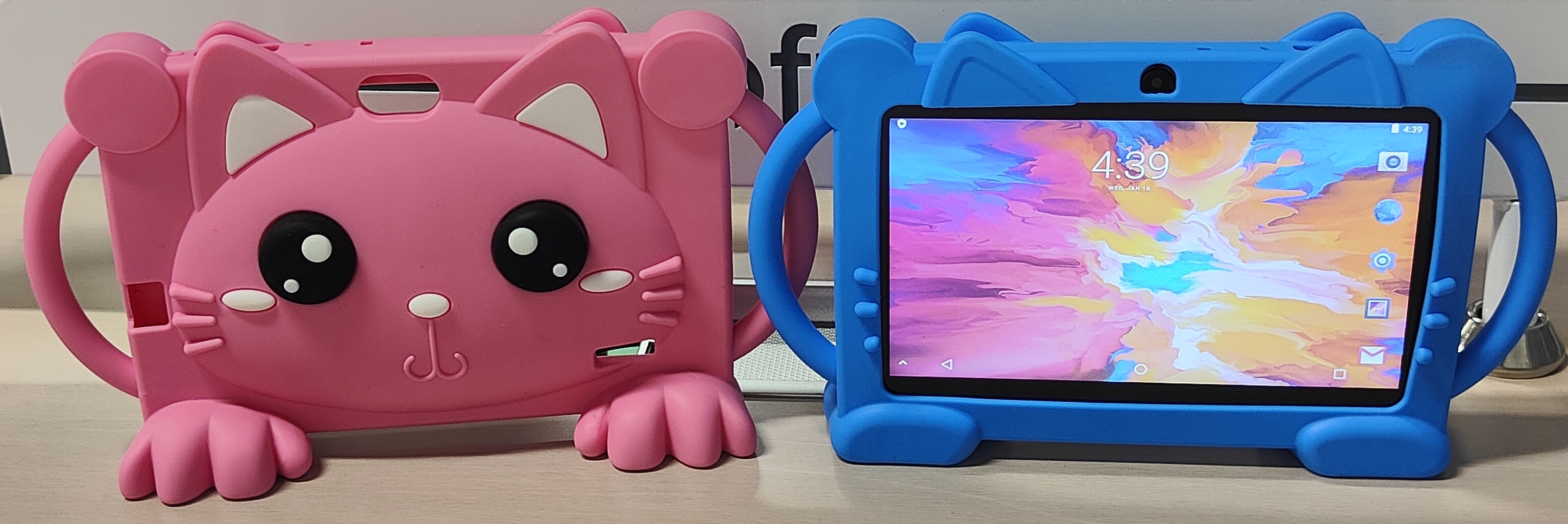 Étui 11 + 7 pouces (rouge + bleu + vert + rose)