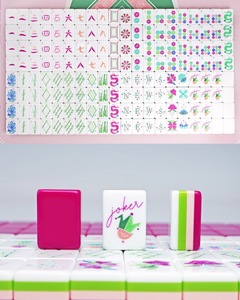 En stock : Jeu de tuiles de Mahjong Oh My Mahjong rouges, 160 tuiles, 4 couches, en acrylique gravé, luxe moderne, écologique, portable, style américain - Product Image 3