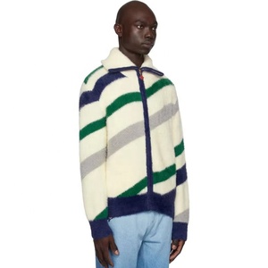 <span class=keywords><strong>Pull</strong></span> en maille zippé personnalisé avec logo OEM & ODM pour homme – Nouvelle collection automne/hiver – Rayures grises et blanches en nylon peluche - Product Image 3