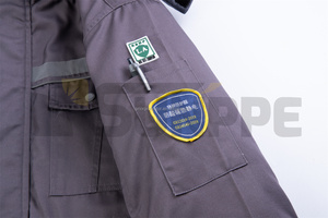 Logo personnalisé vêtements <span class=keywords><strong>de</strong></span> <span class=keywords><strong>travail</strong></span> d'hiver <span class=keywords><strong>pour</strong></span> hommes femmes doublure en coton anti-acide alcalin épais polyester vêtements <span class=keywords><strong>de</strong></span> <span class=keywords><strong>travail</strong></span> <span class=keywords><strong>uniforme</strong></span> garder au chaud - Product Image 4