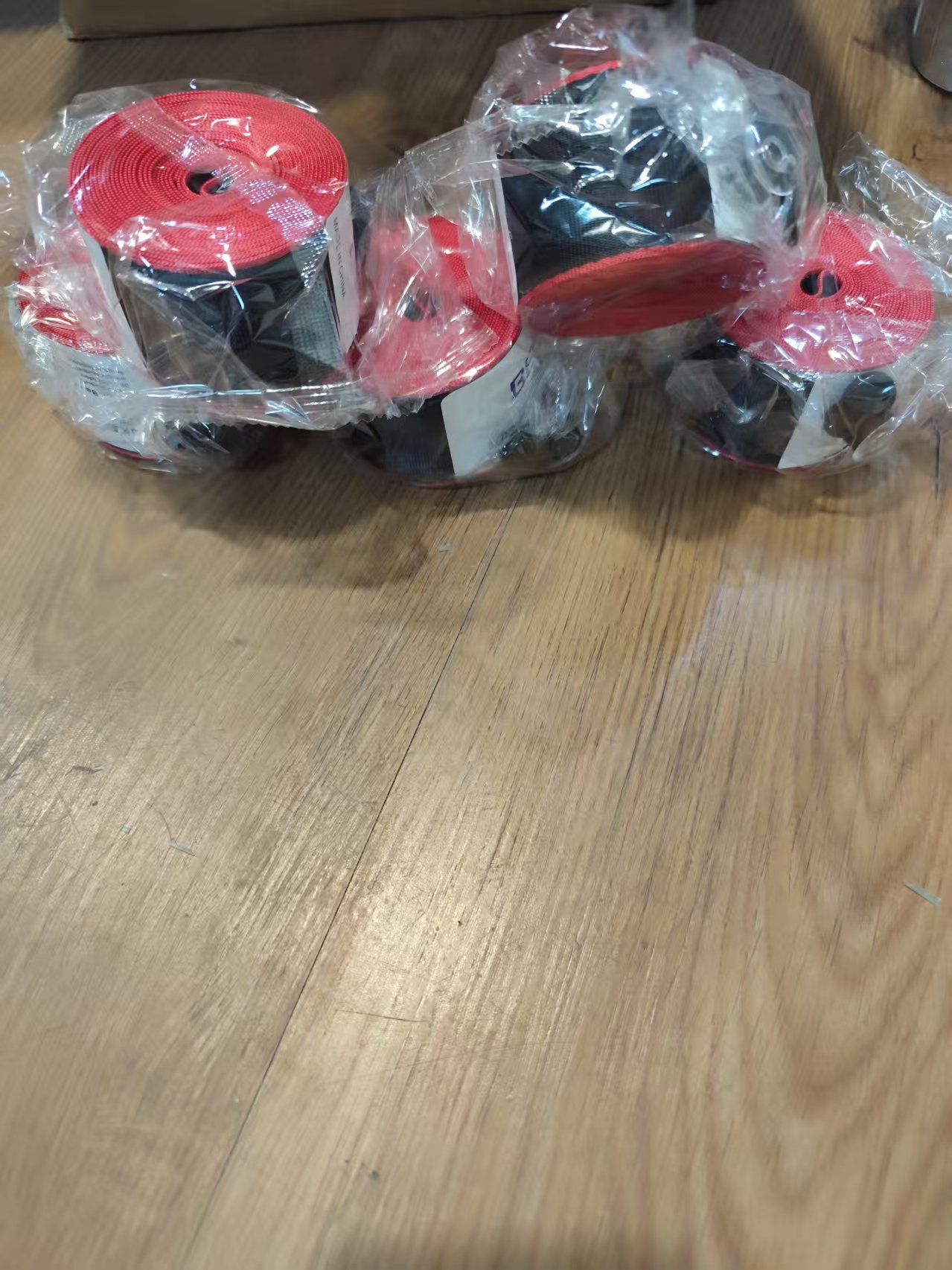 5 rouleaux avec bords rouges