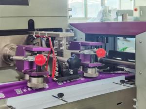 Automatic Napkin Wet <strong>Wipes</strong> Tissue Paper Towel Soft Tissue Paper Packing Machine Packing and Labeling Machine - Product Image 3