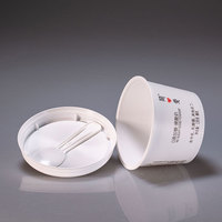Coupe de glace en plastique avec cuillère contenants en plastique ronds 140g pas cher blanc tasse de yaourt pp Offre Spéciale contenants jetables petit