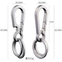 Porte-clés en titane avec porte-clés décapsuleur mousqueton voiture porte-clés en métal hommes femmes décapsuleur porte-clés en titane en métal