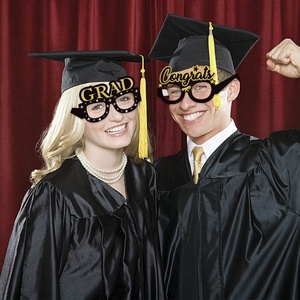Accesorios para Fotos de Fiesta de Graduación, 8 Piezas, Divertidos, Negros y Dorados, con Diseños de Felicitación, Gafas de Fiesta - Product Image 1