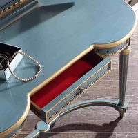 Coiffeuse vintage de style provincial français avec tabouret rembourré, ensemble de coiffeuse élégant de luxe européen, bois massif pour chambre à coucher