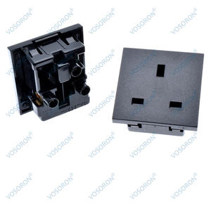 Snap in Embedded British Type-<span class=keywords><strong>G</strong></span> <span class=keywords><strong>BS</strong></span> <span class=keywords><strong>1363</strong></span> 13A Toma de corriente para gabinete 50x50mm - Product Image 3