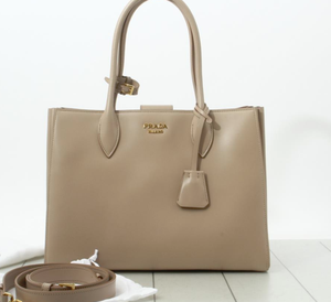 sell prada bag