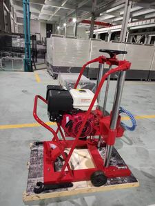 מקדחת ליבה לבטון עם מנוע בנזין SPARK חדש לשנת 2025, קוטר קידוח מקסימלי 200 מ\\\"מ ואחריות לשנה - Product Image 1