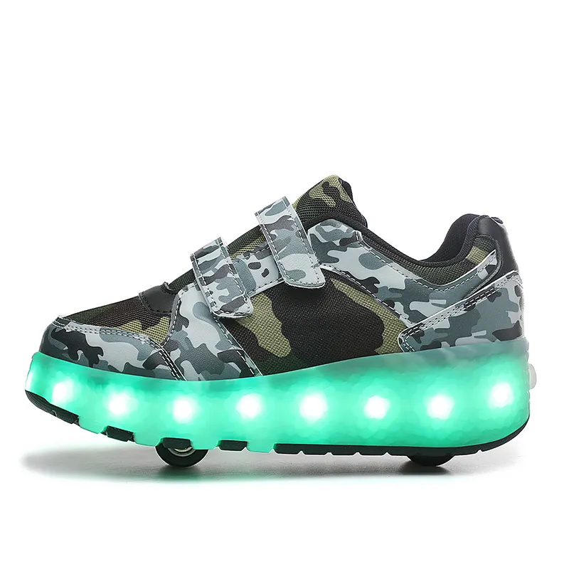 Toptan çocuk makaralı kayak ayakkabıları ayarlanabilir yanıp sönen rulo ayakkabı iki tekerlekli Led ışık uçan Sneakers Led ışık ayakkabı