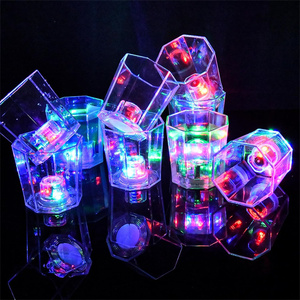 Bicchierini Luminosi a <span class=keywords><strong>LED</strong></span> per Feste, Bicchieri da Shot per Adulti, Bicchieri Luminosi che si Illuminano al Buio - Product Image 4
