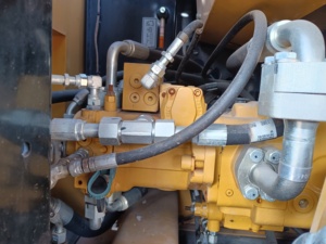 Pelle hydraulique moyenne sur pneus en bonne condition M315D2 15ton cat315 318 pelleteuses d'occasion en vente bon marché - Product Image 5