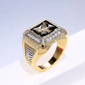 Anel de águia para homens, anel em aço inoxidável de cor dourada e com topo quadrado, anel de sinete de raios, banda pesada, bijoux