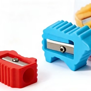 Taille-crayon amusant en forme de mouton, petit format, couleurs vives, en plastique, tendance, idéal pour les enfants et les étudiants, parfait comme cadeau de papeterie. - Product Image 5