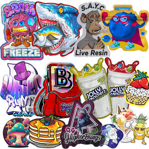 Bolsas Mylar Troqueladas Personalizadas de 3.5g con Forma Especial, Cierre a Prueba de Niños, Holográficas y Acabado UV Localizado - Product Image 6