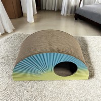 Griffoir pour chat en forme d'éventail moderne 2026, en carton ondulé haute densité, gain de place