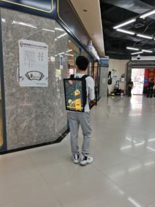 Écran LCD portable pour la publicité en extérieur, panneau d'affichage numérique portable, sac à dos LCD - Product Image 3