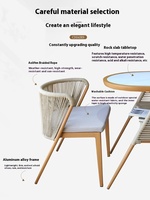 Conjunto de Mesa y Dos Sillas de Ratán y Madera para Exteriores, Moderno y Duradero, con Estructura de Hierro, para Balcón, Jardín o Sala de Estar