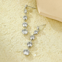 Anting-anting Rumbai Panjang Mewah Lapisan Emas 18K Baja Anti Karat Zirkon Anting-anting Gantung Linear Perhiasan Statement untuk Wanita