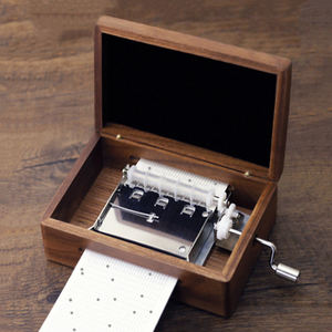 Boîte à <span class=keywords><strong>musique</strong></span> à ruban de papier à manivelle à 30 tons pour composer de la <span class=keywords><strong>musique</strong></span> - Product Image 1