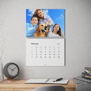 Impression de calendriers muraux de qualité supérieure, calendriers muraux personnalisés de grande taille pour la promotion des entreprises, disponibles à la vente - Product Image 1
