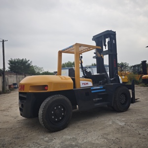 Japan Original TCM 100 10Tons Three Masts Diesel <b>Forklift</b> Counterbalance <b>Forklift</b> - Product Image 4