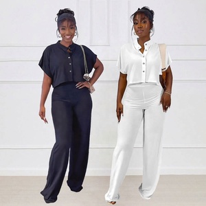 Ensemble deux pièces d'été 2026 pour femme : T-shirt à double boutonnage, haut court et pantalon à manches courtes - Product Image 2