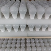 Ampoule LED A19 à intensité variable sans scintillement ETL FCC AC120V 7W 8W 9W 2700K 6500K Température de couleur réglable Ampoule LED