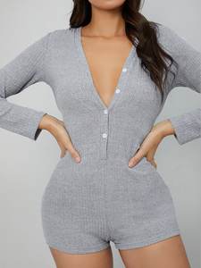 Vêtements de détente en tricot côtelé col en V profond Onesie adulte pour femmes pyjamas barboteuses à demi-bouton personnalisées combinaisons et combishorts pour femmes - Product Image 4