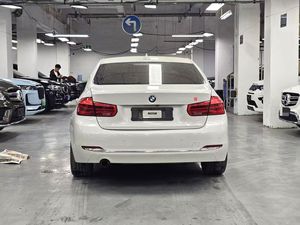 Auto Usado a Precio Accesible, <span class=keywords><strong>BMW</strong></span> <span class=keywords><strong>Serie</strong></span> <span class=keywords><strong>3</strong></span> 320Li 2016 <span class=keywords><strong>2017</strong></span> 2018 2.0T 8AT Sedán LHD 184HP Deportivo de Lujo con Tracción Trasera, Bien Mantenido - Product Image 5